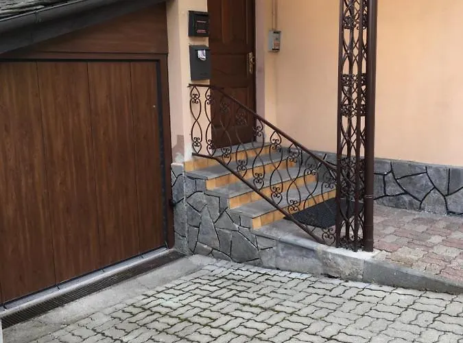 Vittoria * أَويستا